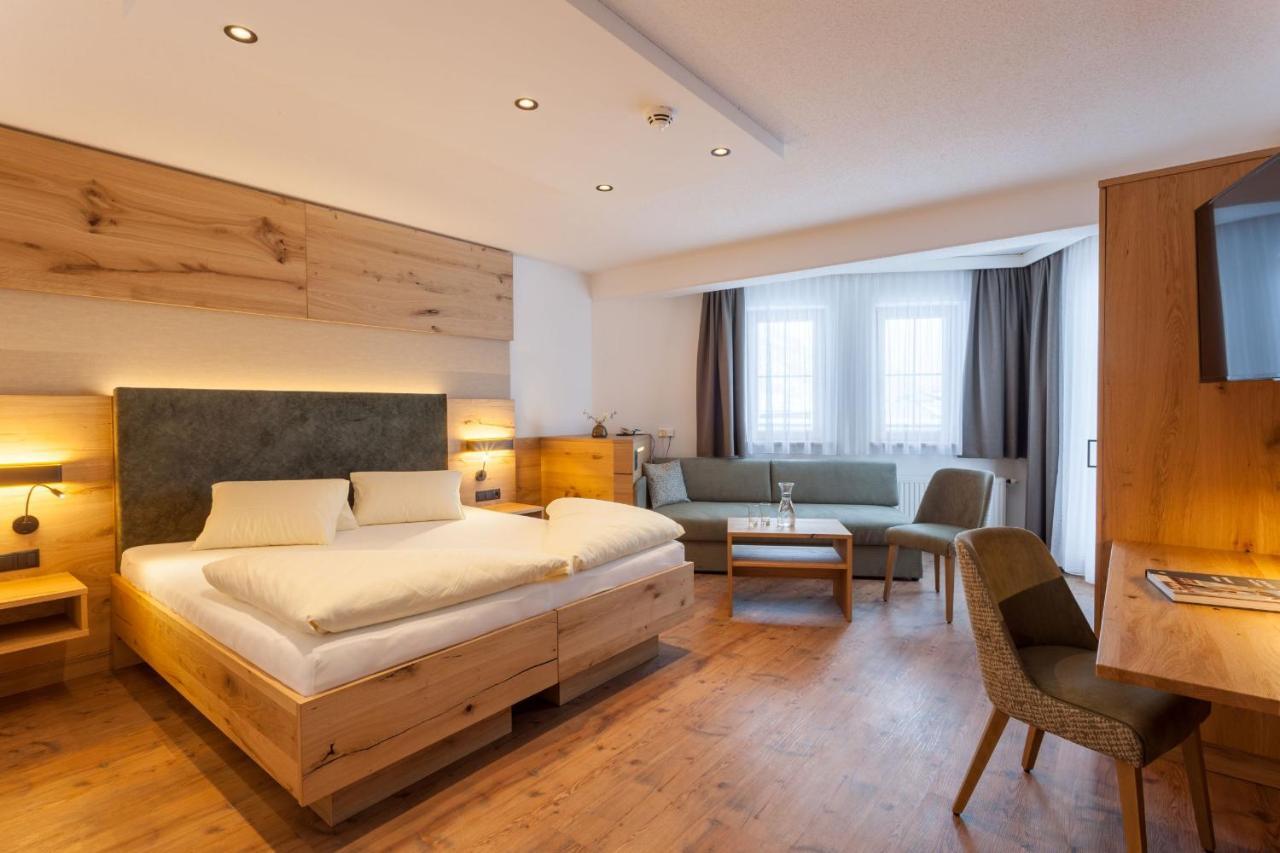 Hotel Luggi غالتور المظهر الخارجي الصورة