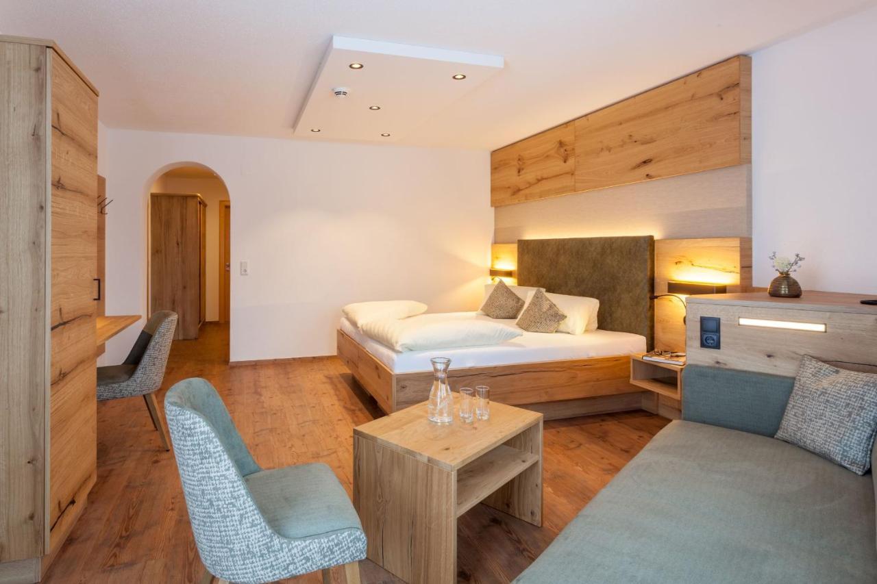 Hotel Luggi غالتور المظهر الخارجي الصورة