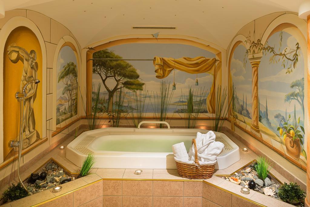 Hotel Luggi غالتور المظهر الخارجي الصورة