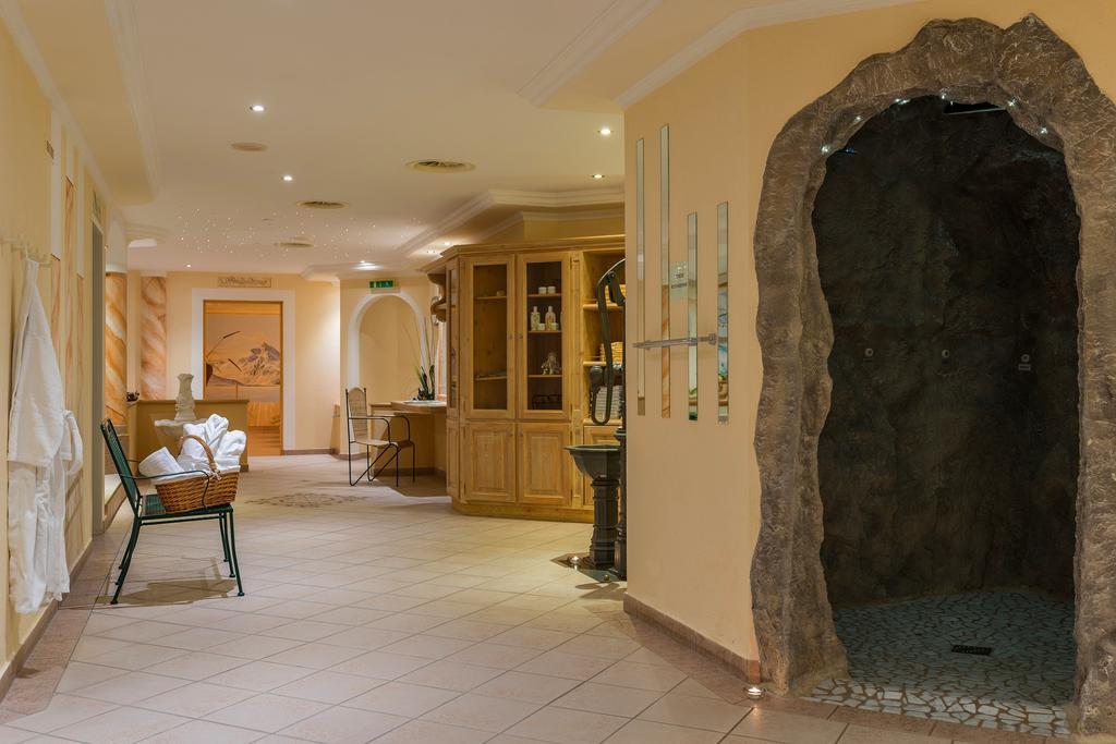 Hotel Luggi غالتور المظهر الخارجي الصورة